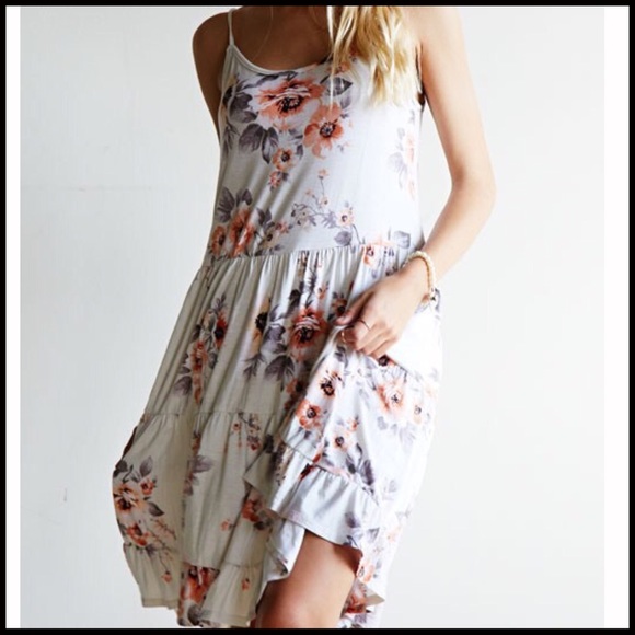 Tired Floral Dress - Picture 5 of 6